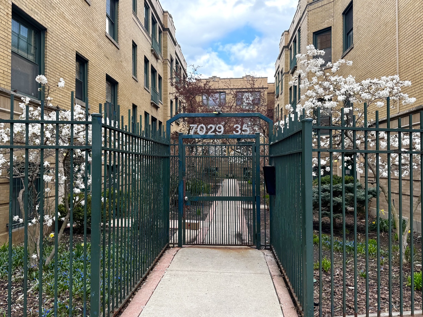 7031 Sheridan Road