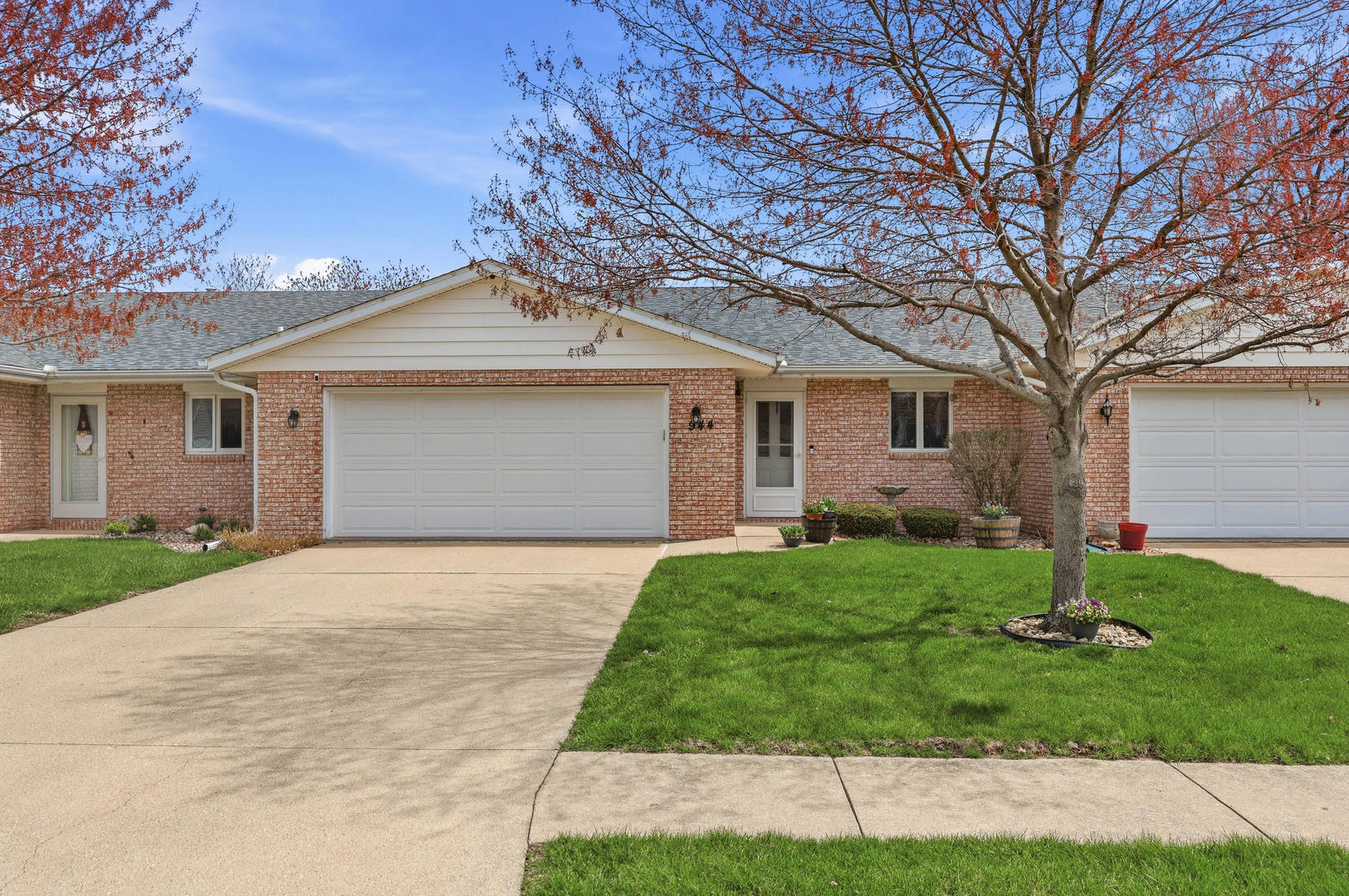 944 Iowa Street