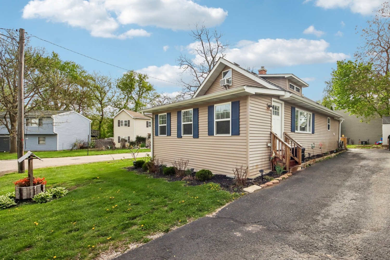 316 Lily Lane