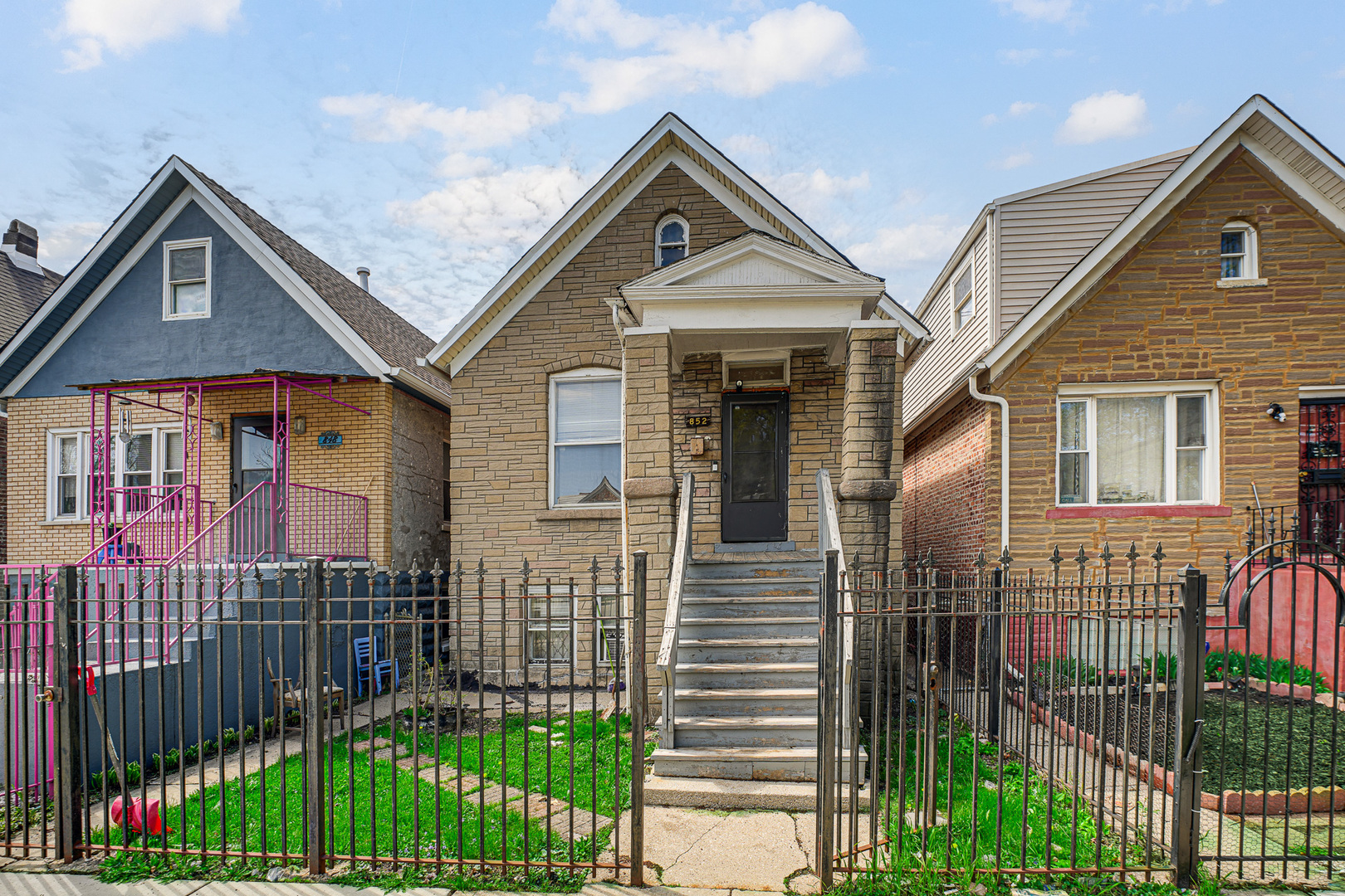 852 Harding Avenue