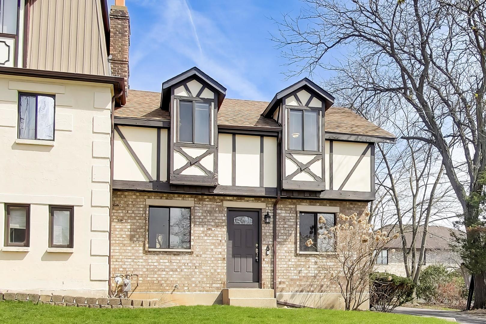 828 Village Quarter Road