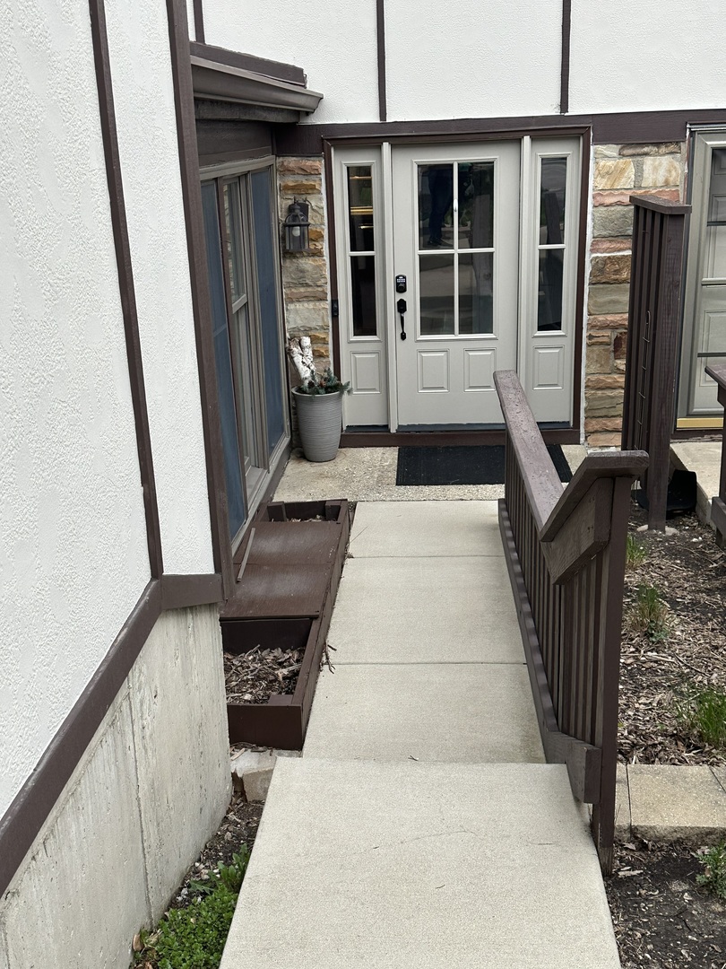 32 White Oak Circle