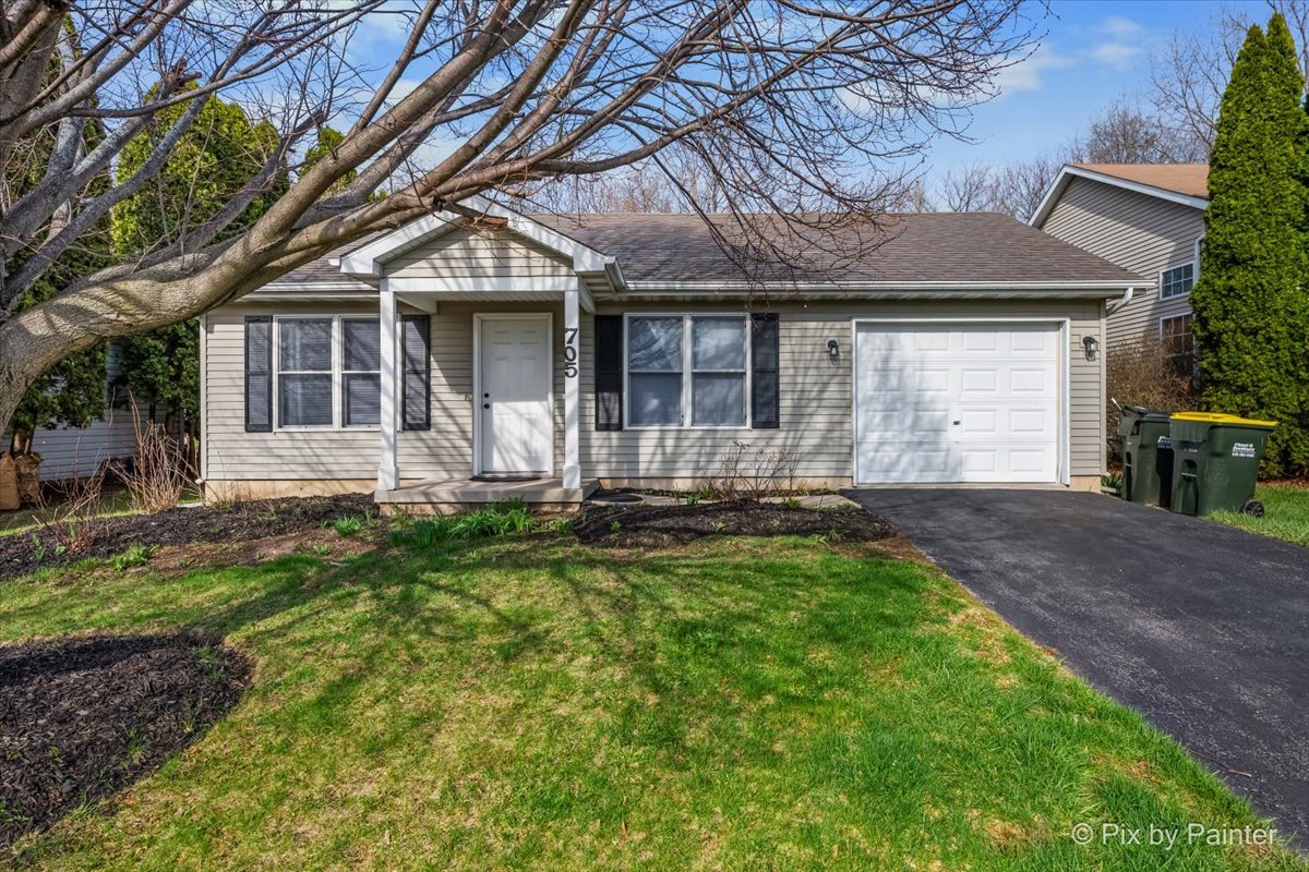 705 Hawthorne Lane