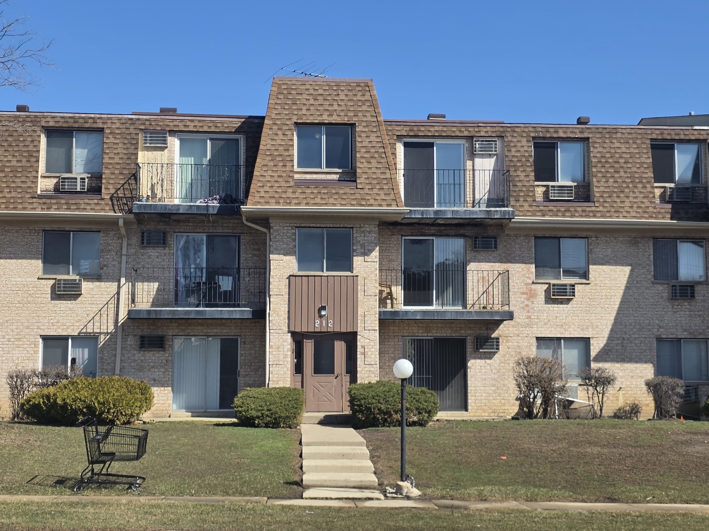 212 Shorewood Drive