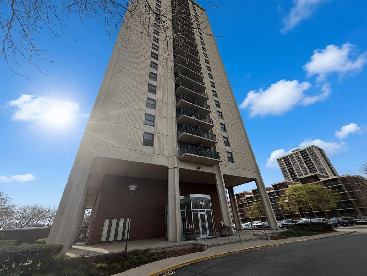 3001 MICHIGAN Avenue
