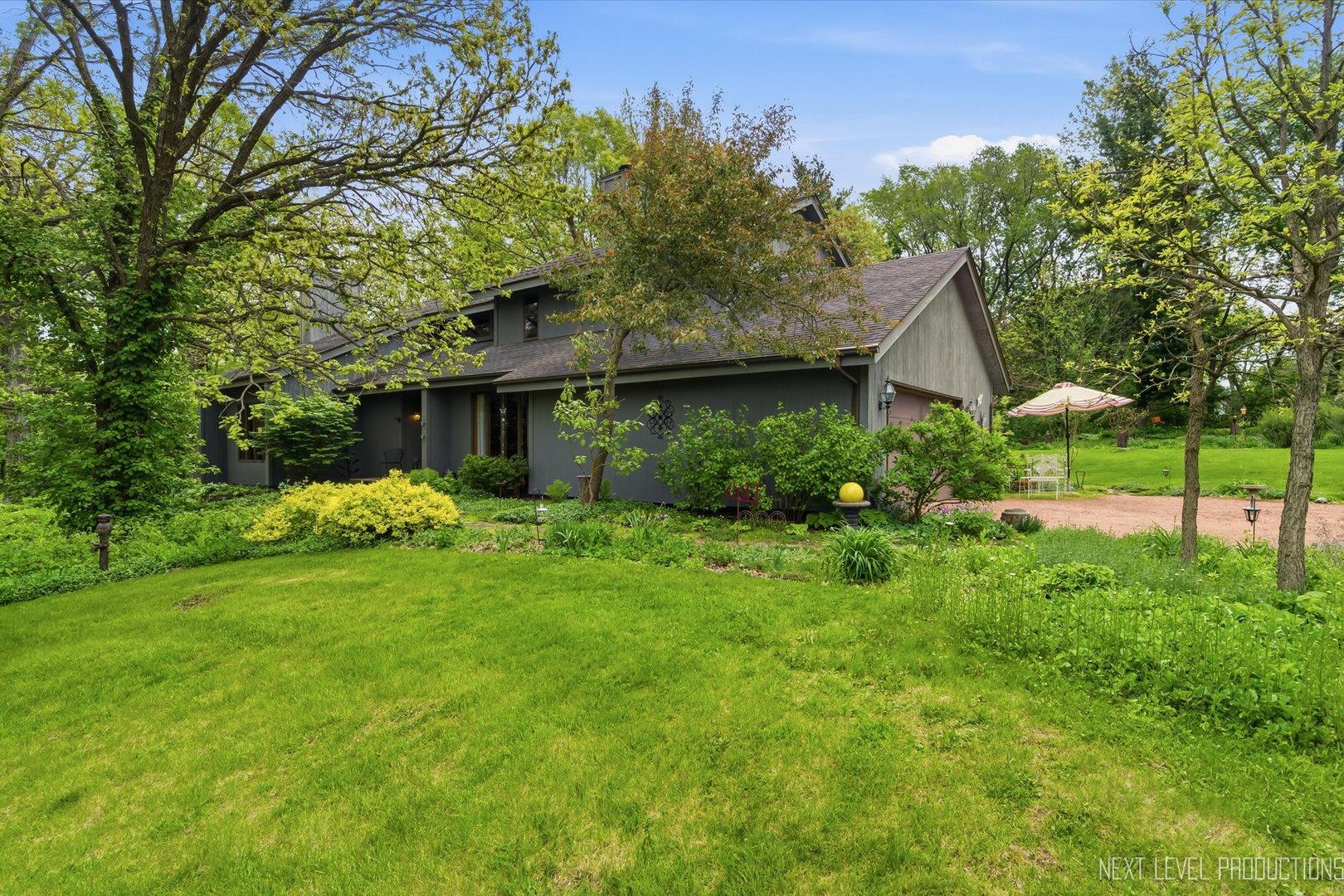 39W795 Reindeer Trail