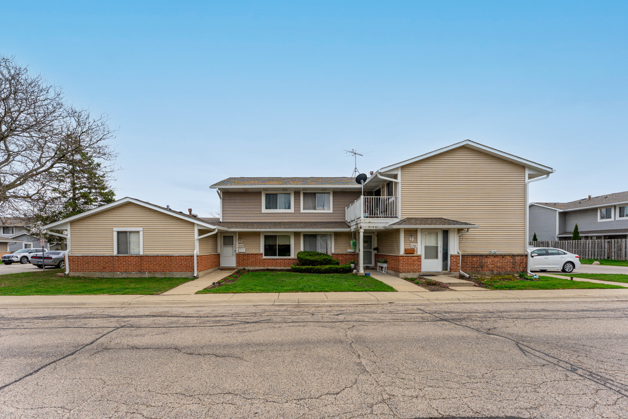 6102 Kit Carson Drive