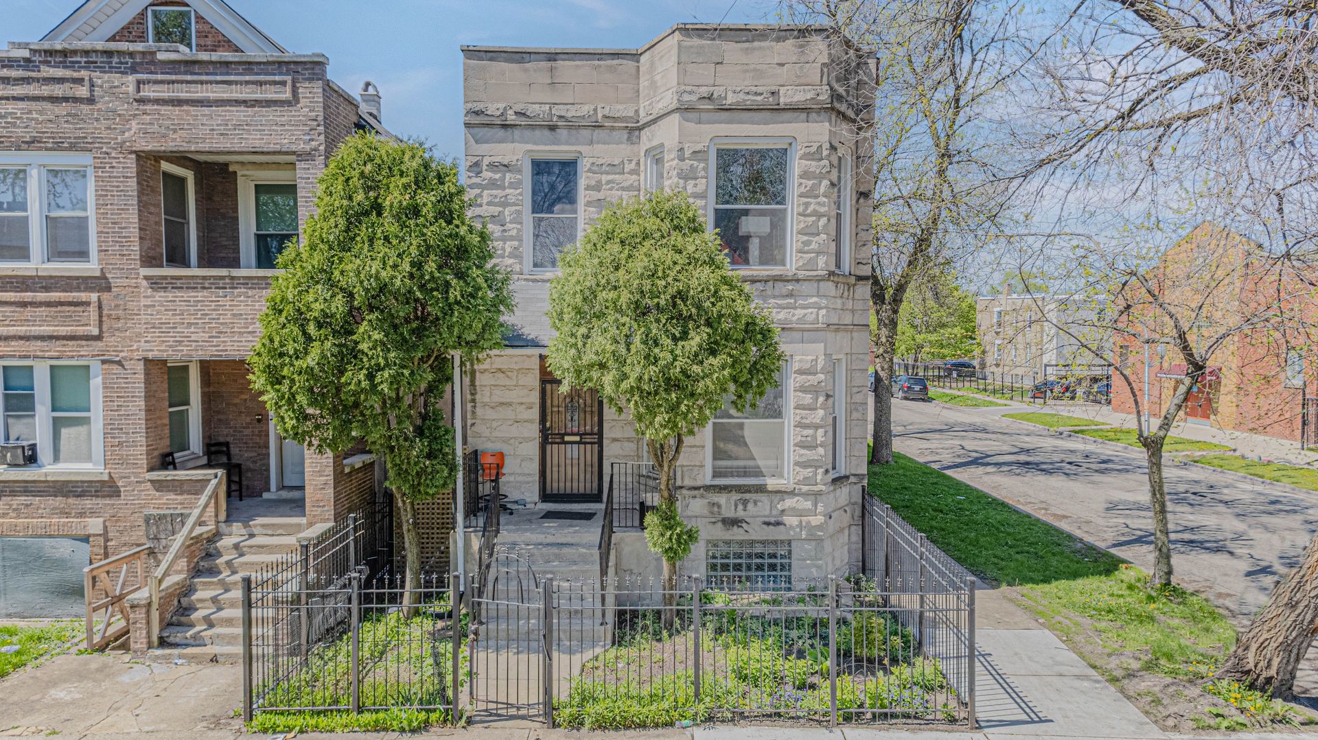 856 Lawndale Avenue