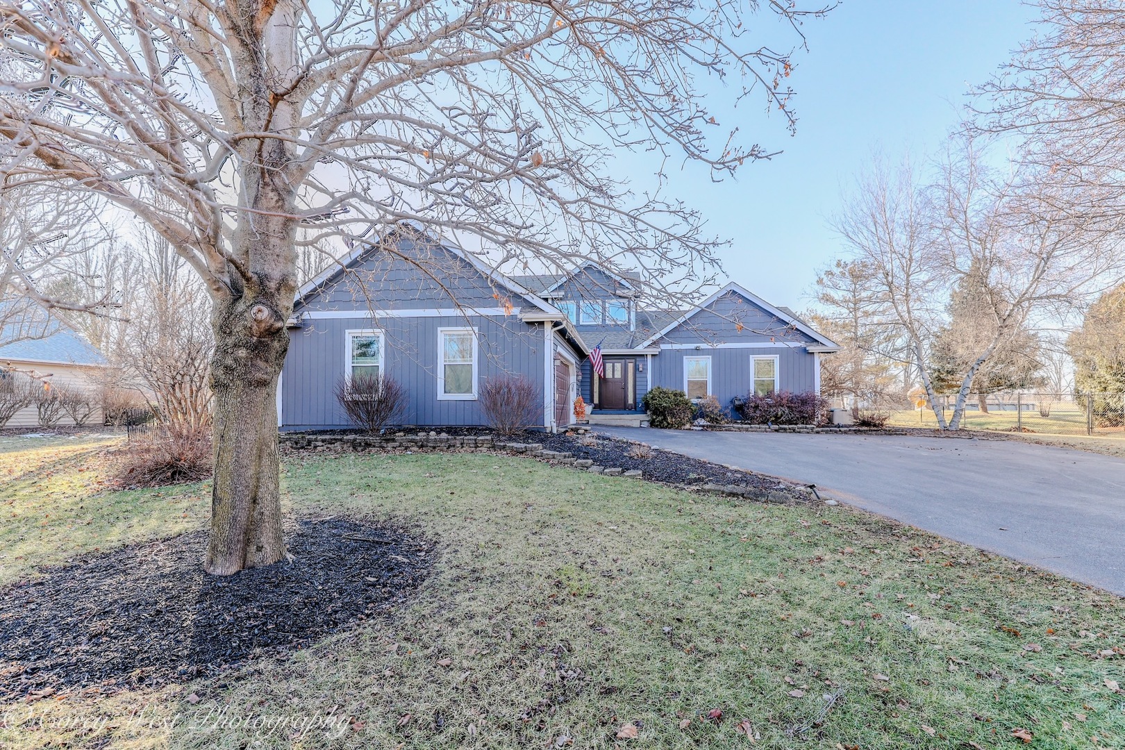 10215 Ridge Lane