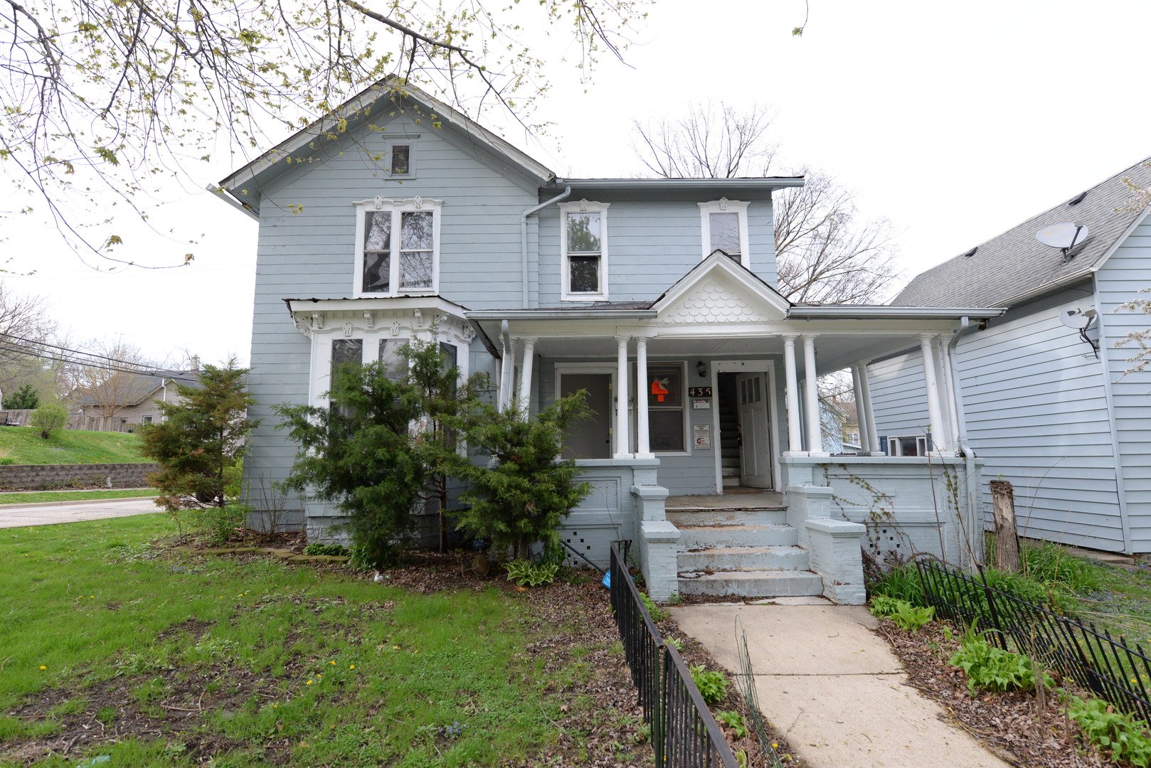 435 Marion Street