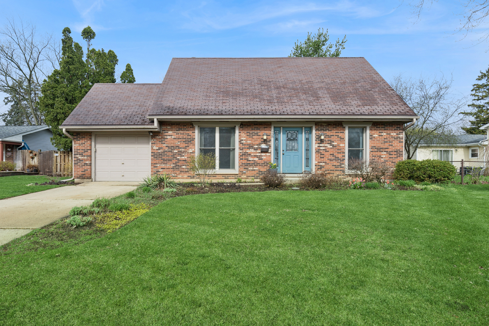 938 Canterbury Drive
