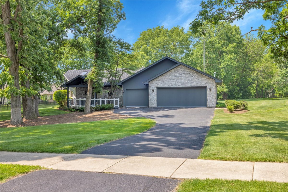 664 White Oak Way