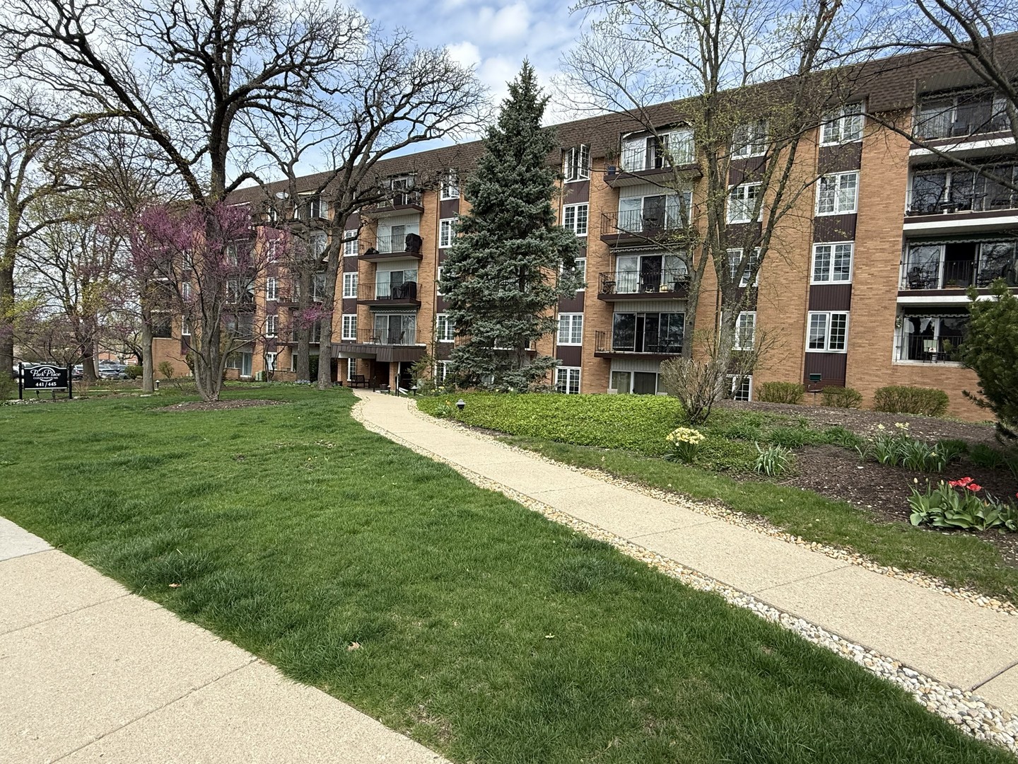 441 Park Boulevard