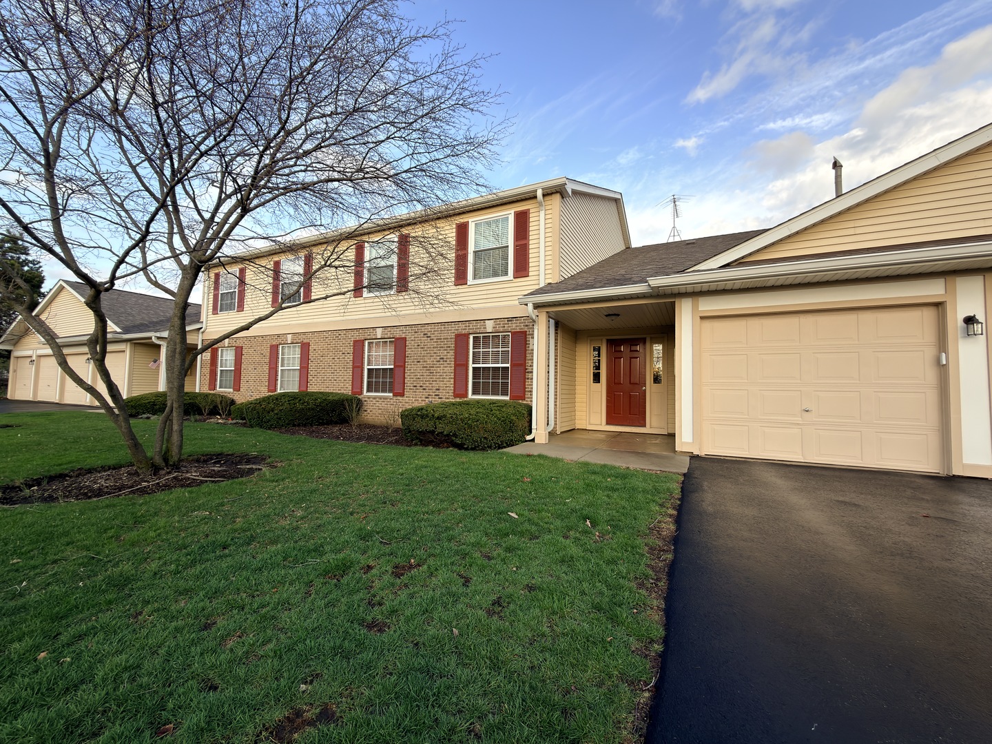 400 Woodview Circle