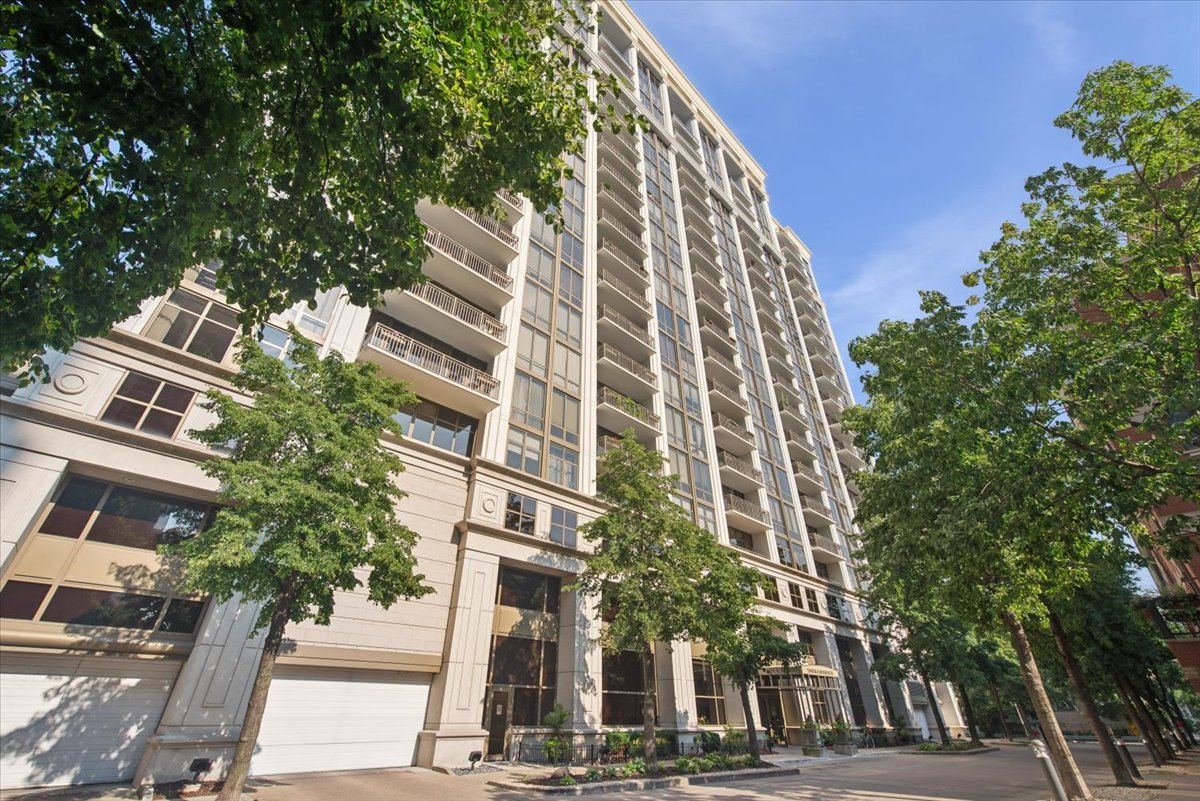 1335 Prairie Avenue