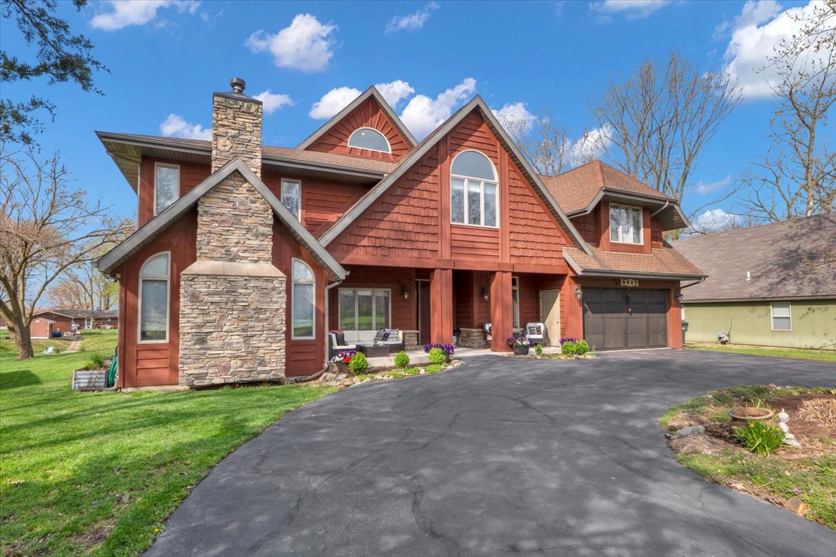 8925 Teal Lane