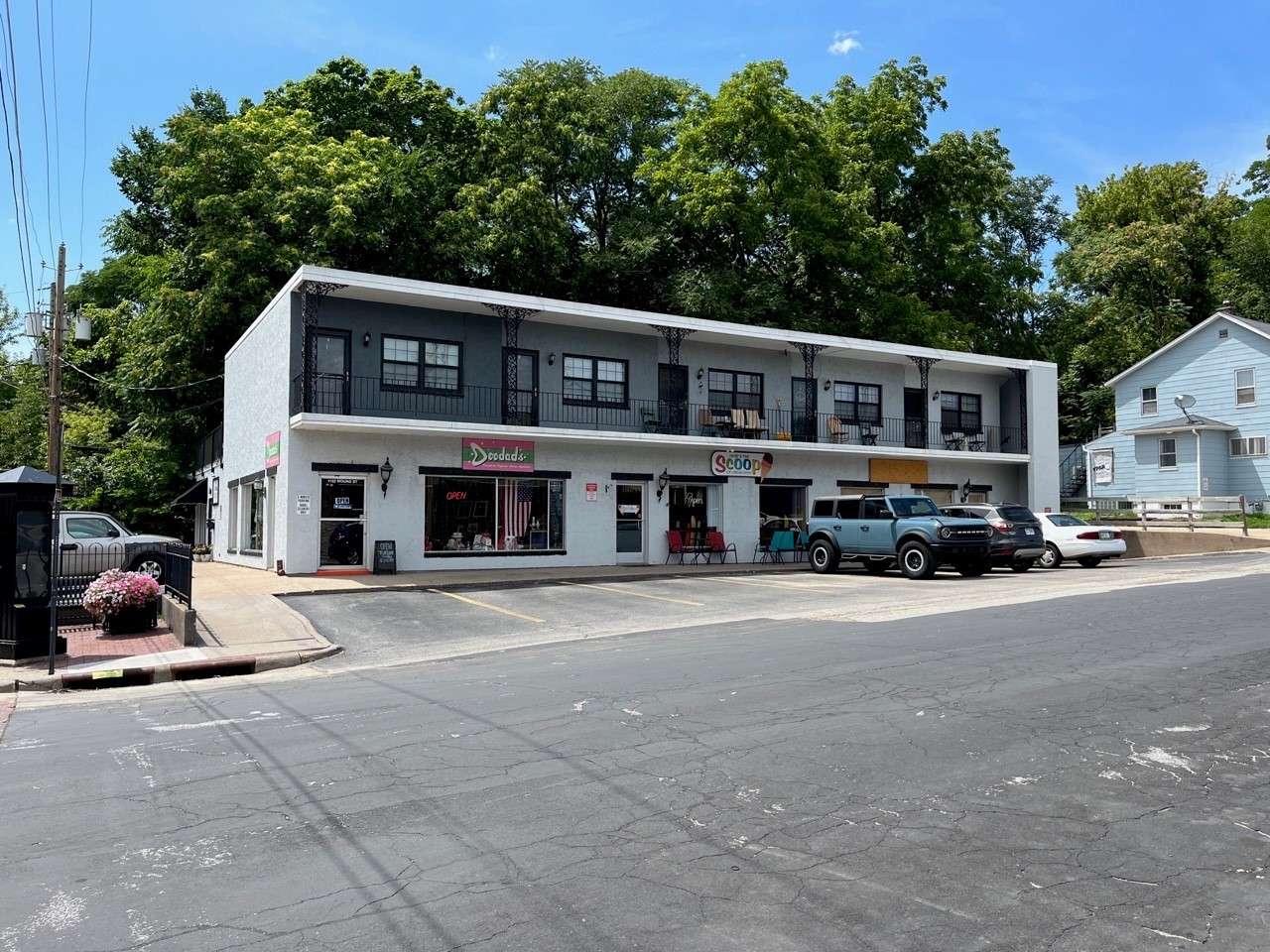 1102 Mound Street