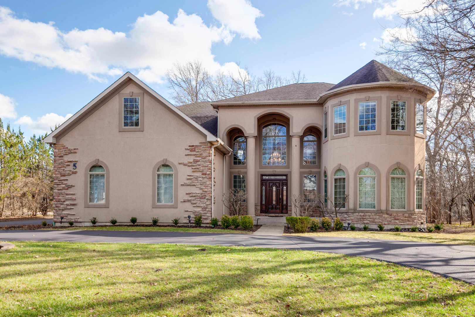 5 Cedar Lane