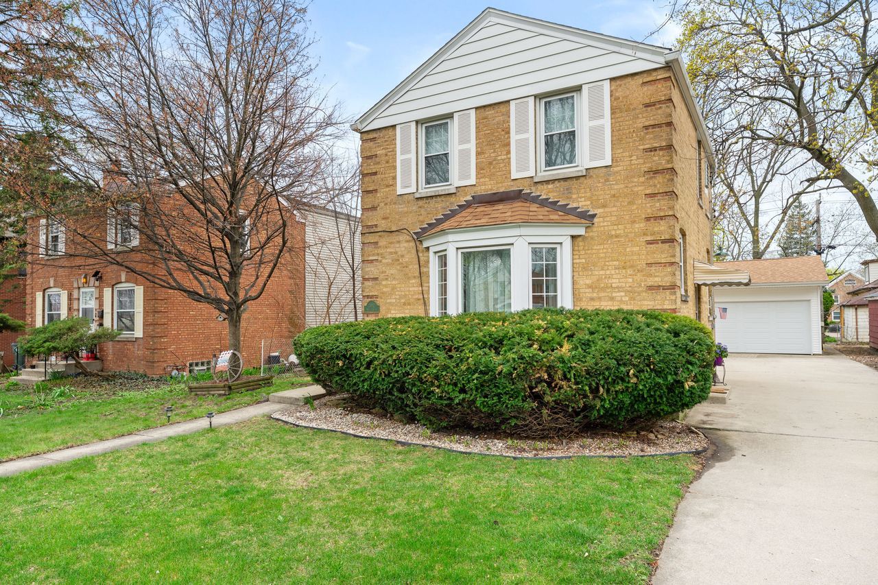2012 Newton Avenue
