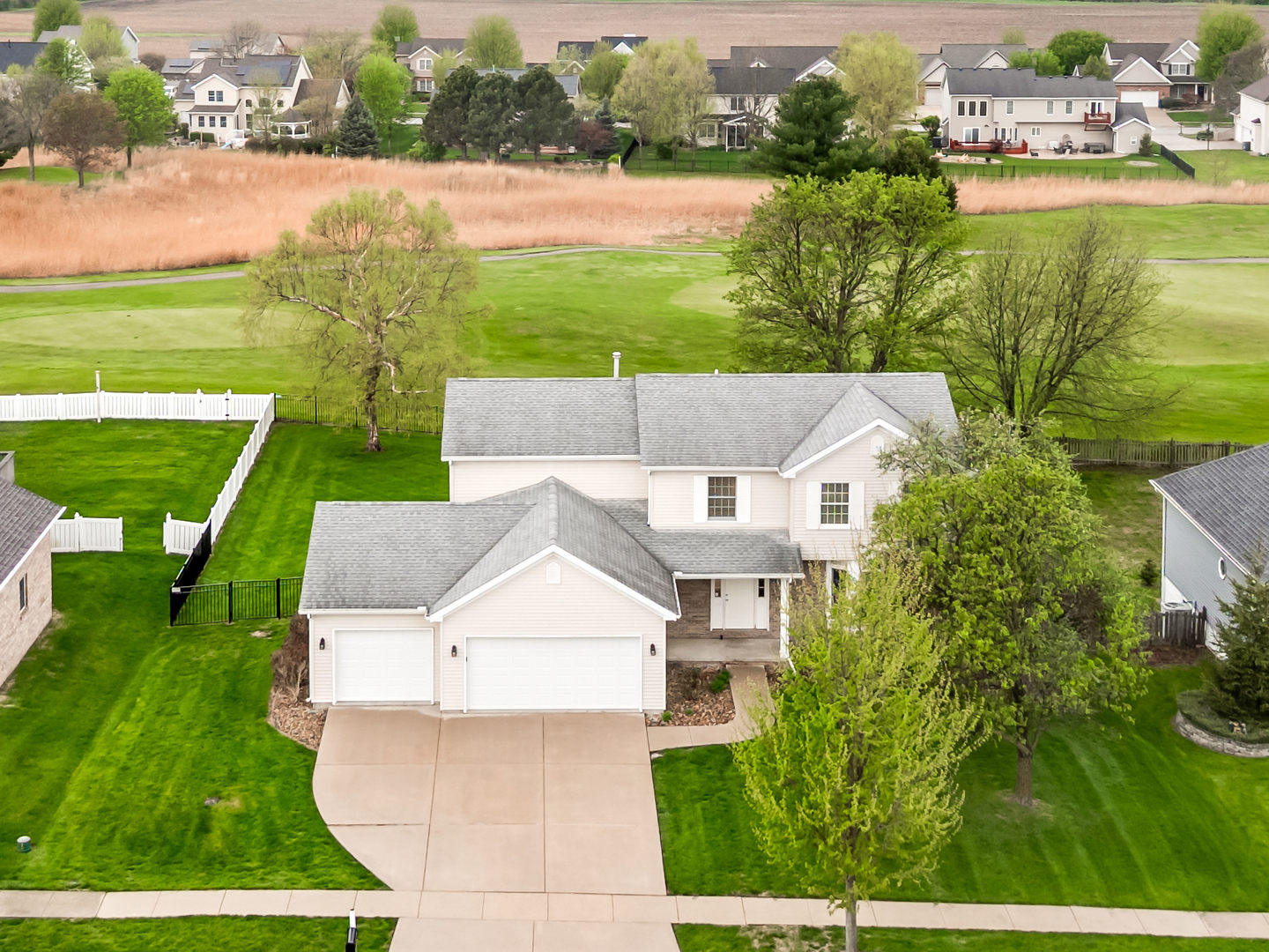 25 Pebblebrook Court