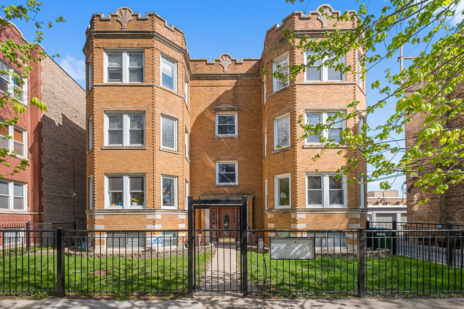 2016 Farragut Avenue