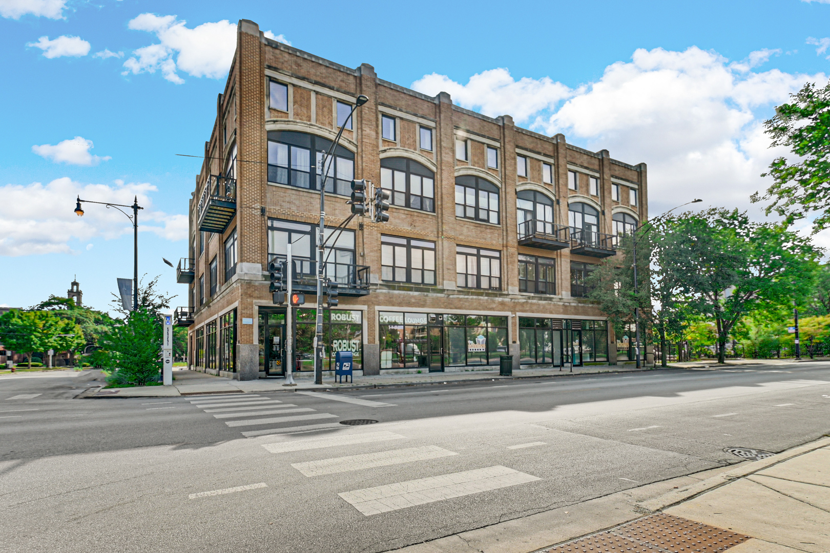 6300 Woodlawn Street