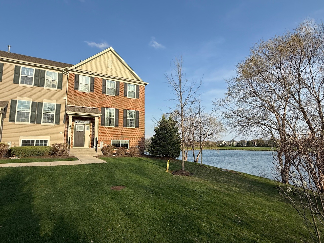 231 Lakeshore Drive