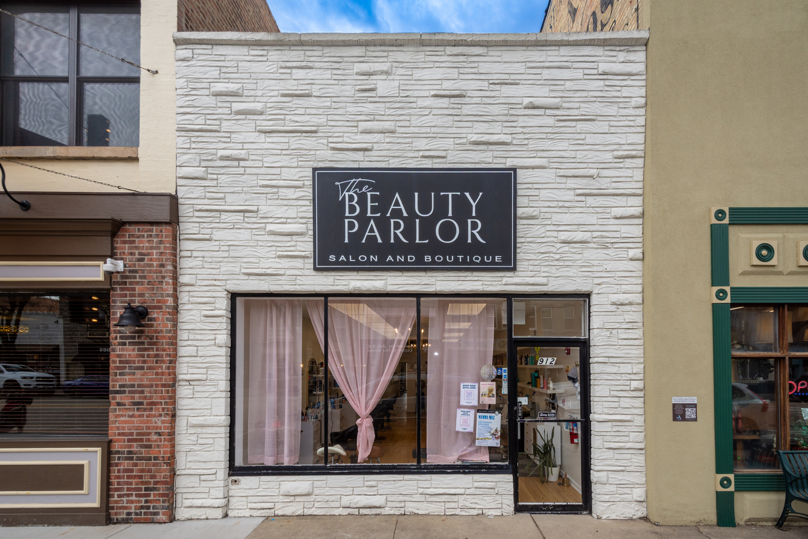 912 Main Street
