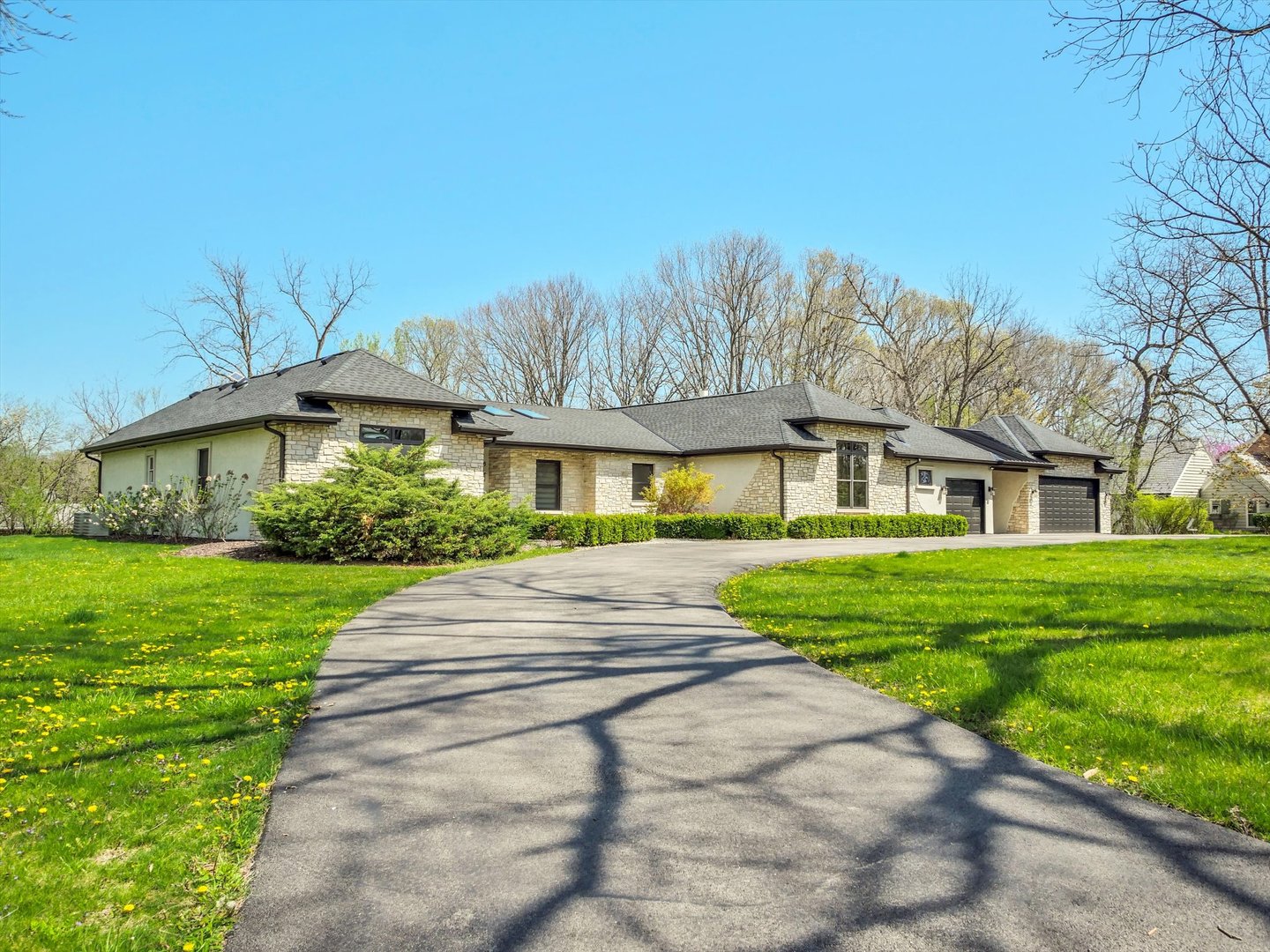 2038 CAMPHILL Circle