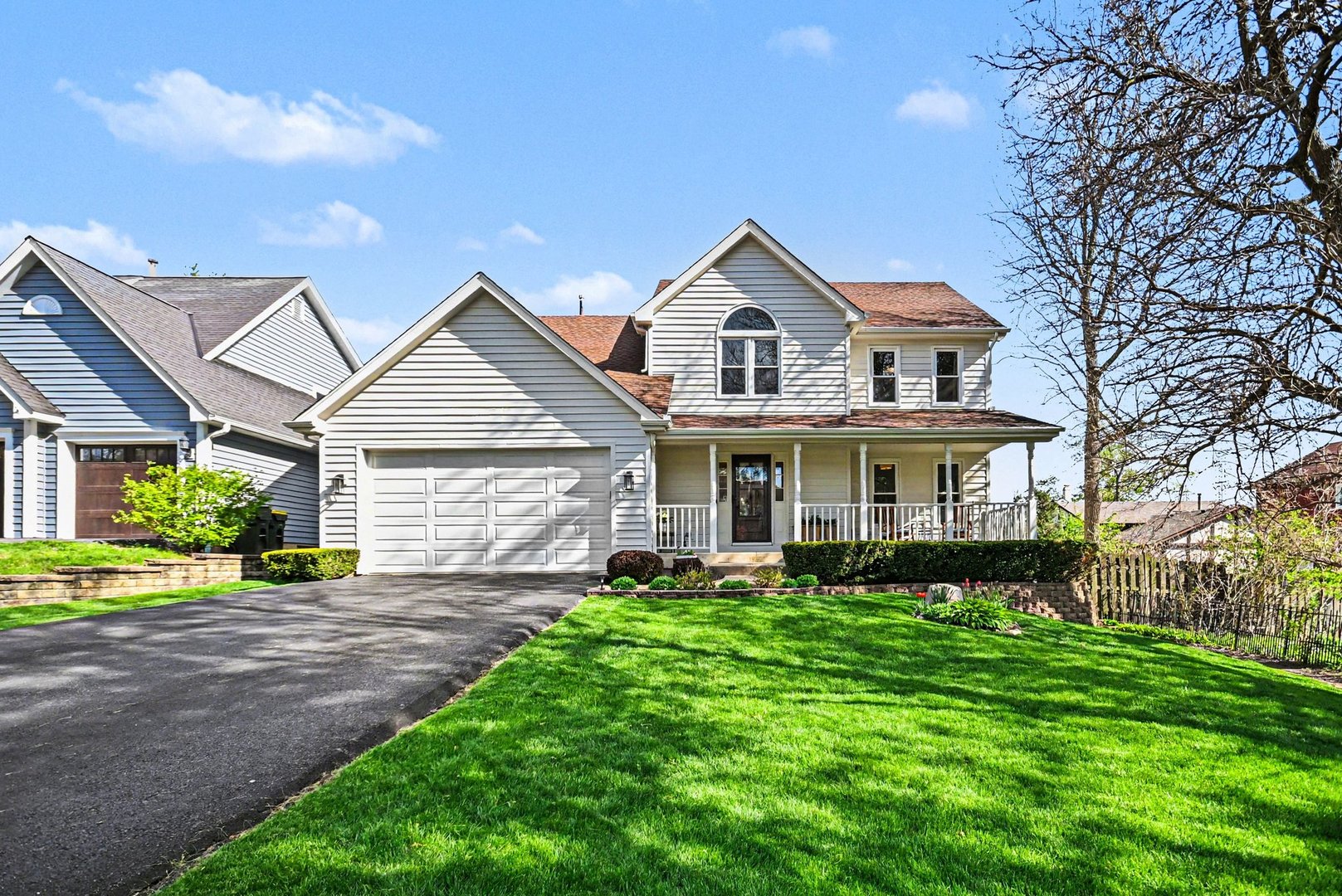 22W450 Cherry Lane