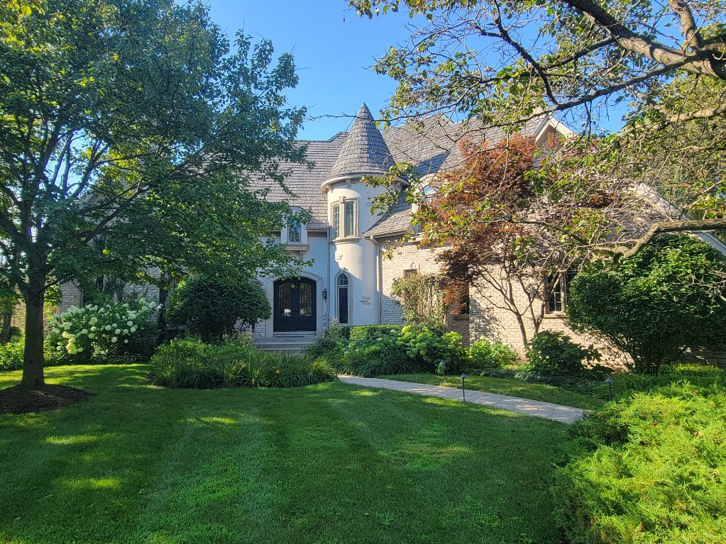 648 Long Cove Court