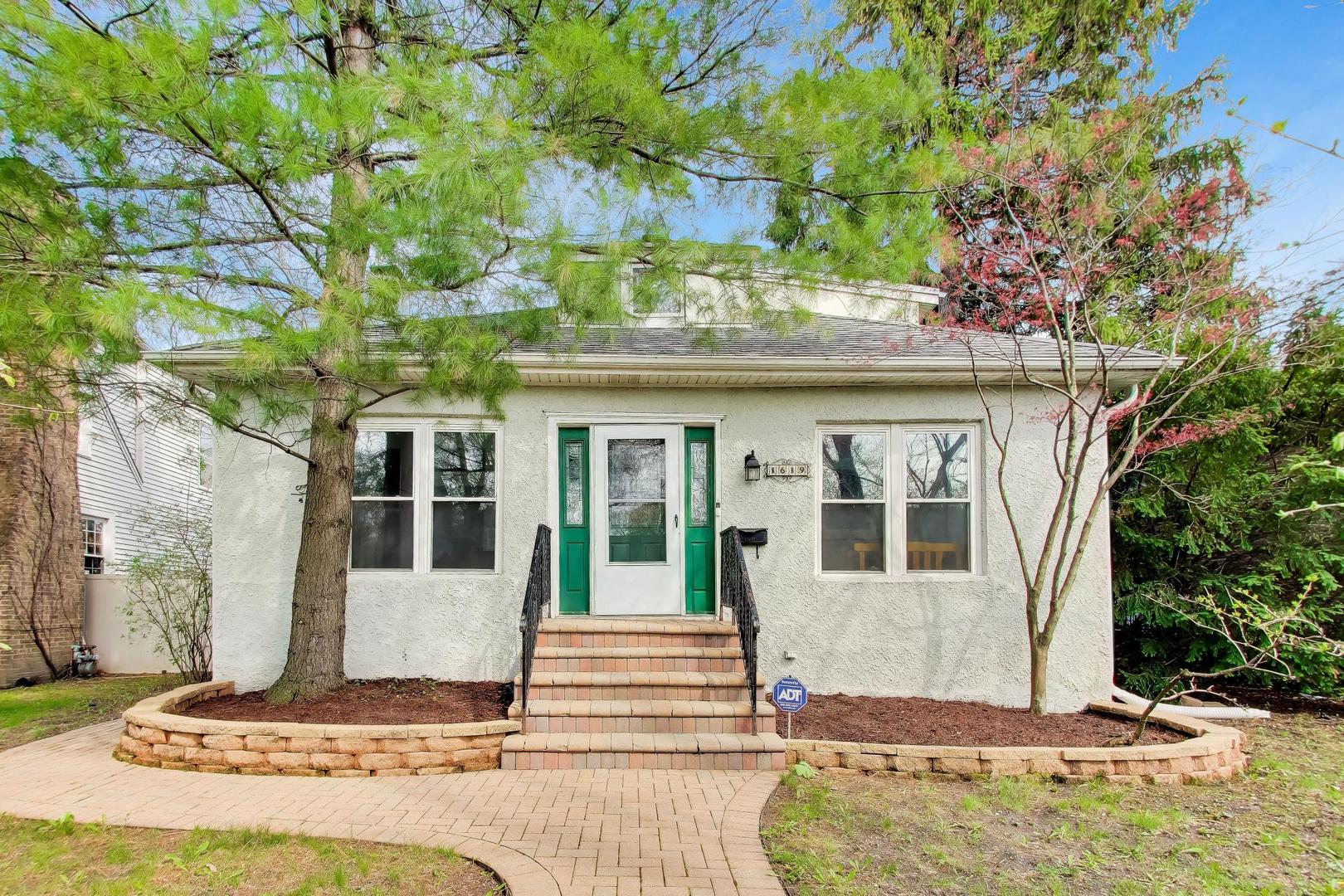 1619 Fowler Avenue