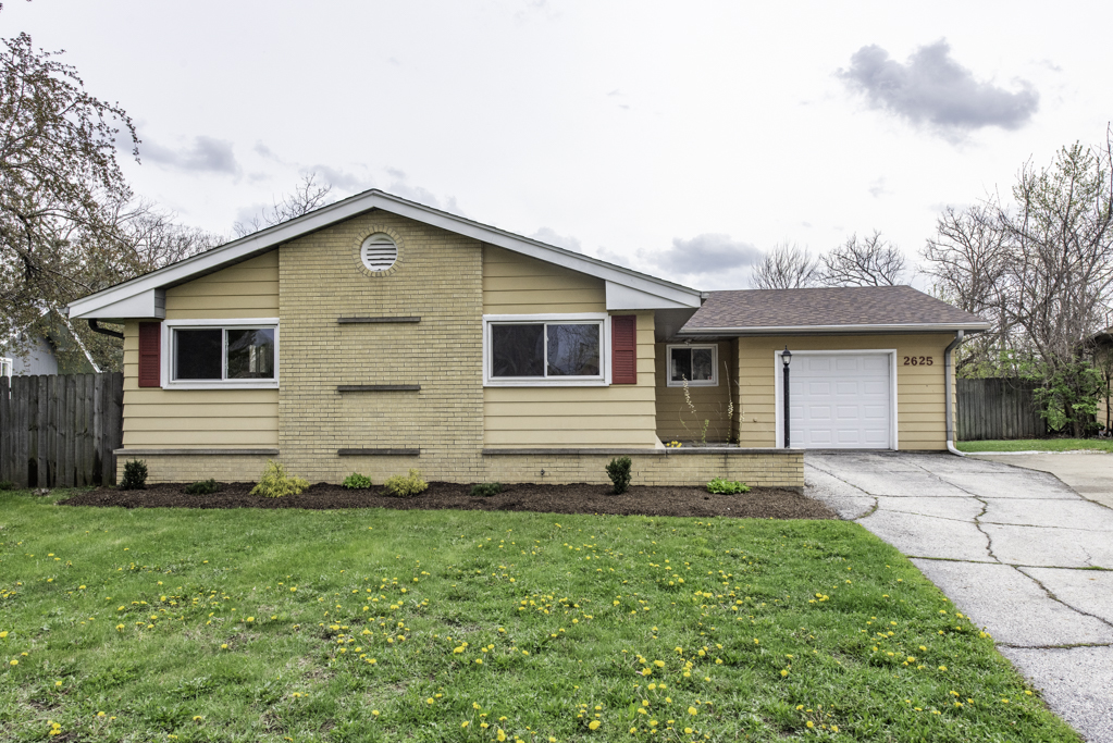2625 Varonen Avenue