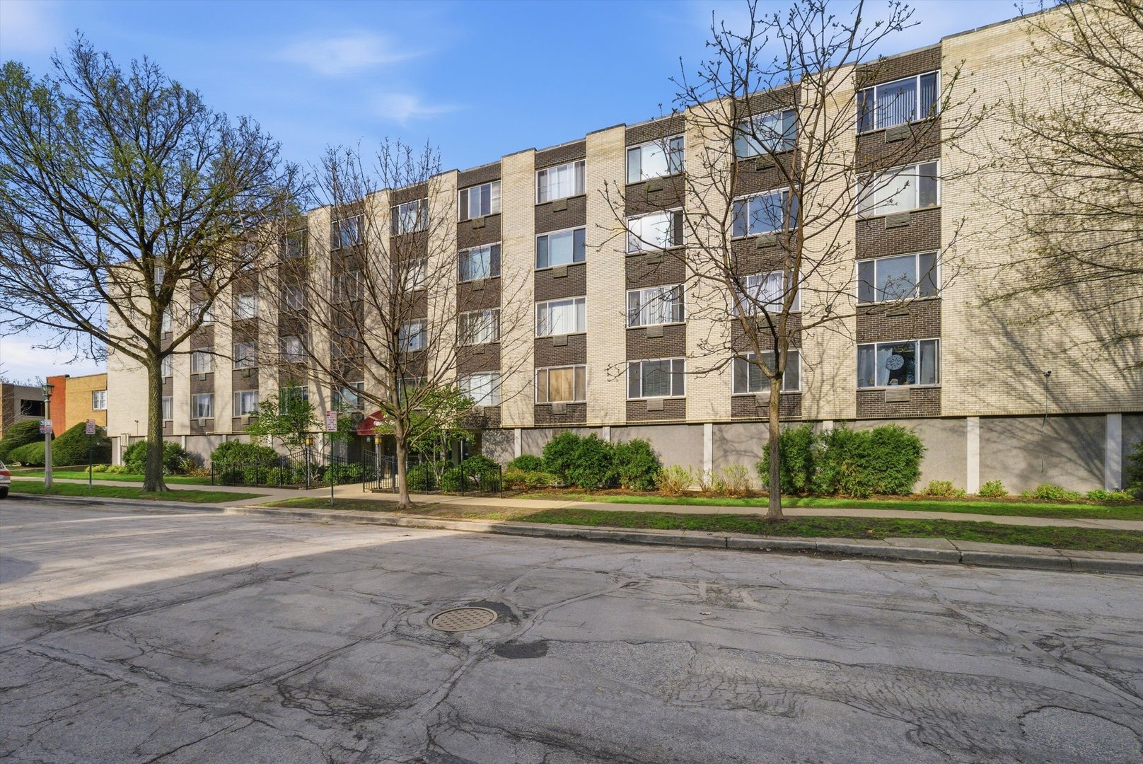 201 Maple Avenue