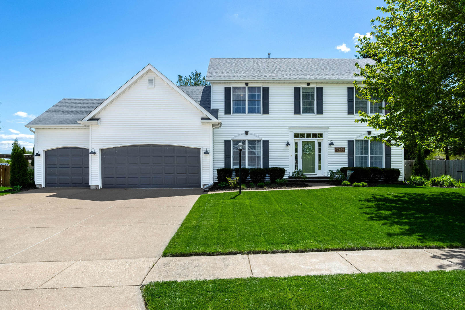 2611 Heather Glen Circle