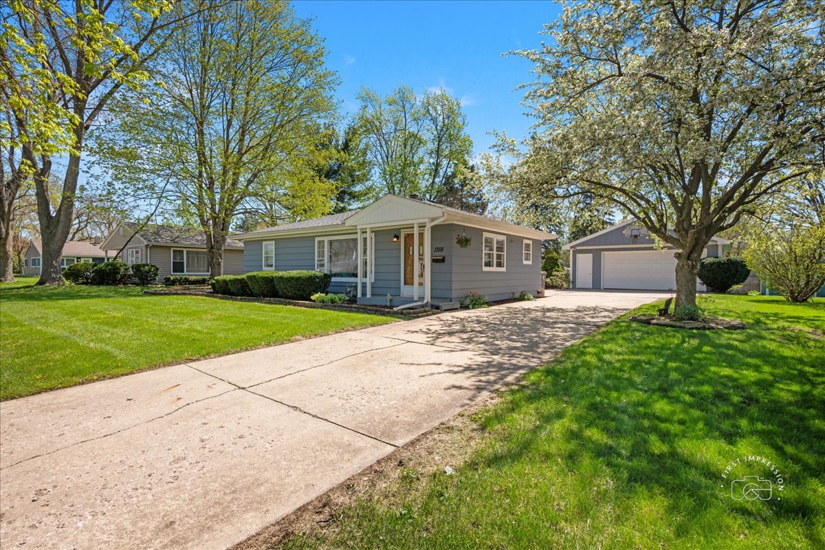 1359 Carol Place