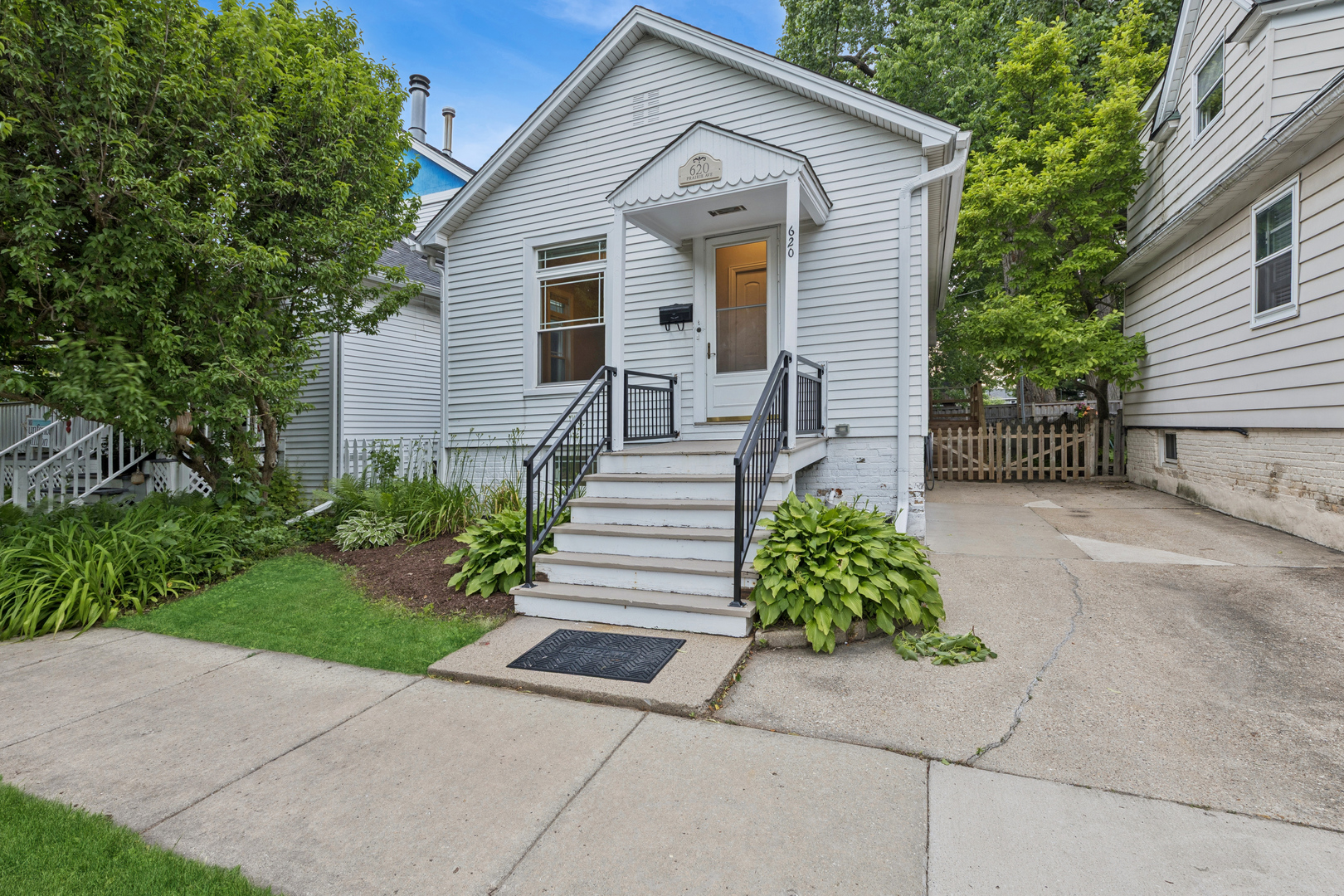 620 Prairie Avenue
