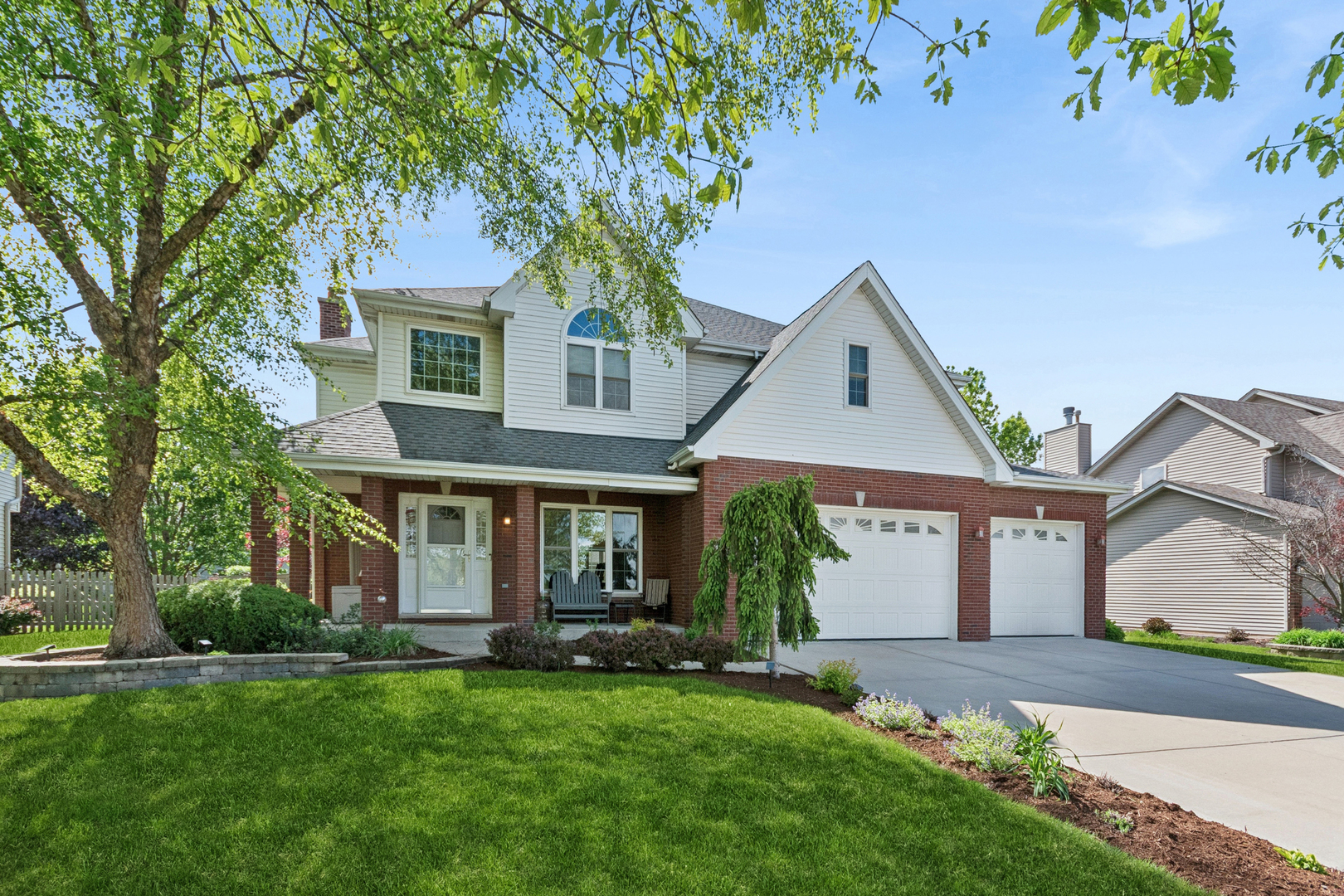 13152 Vicarage Drive