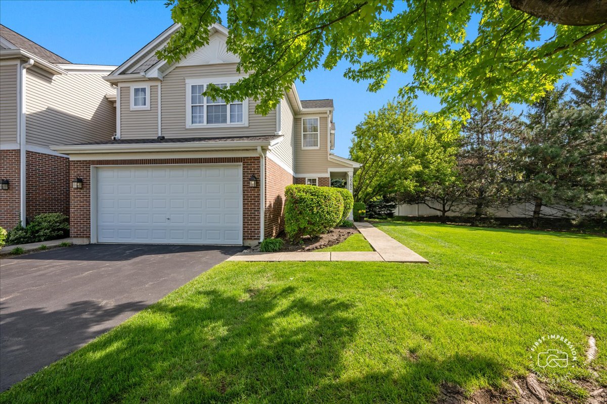 2582 Lorraine Circle