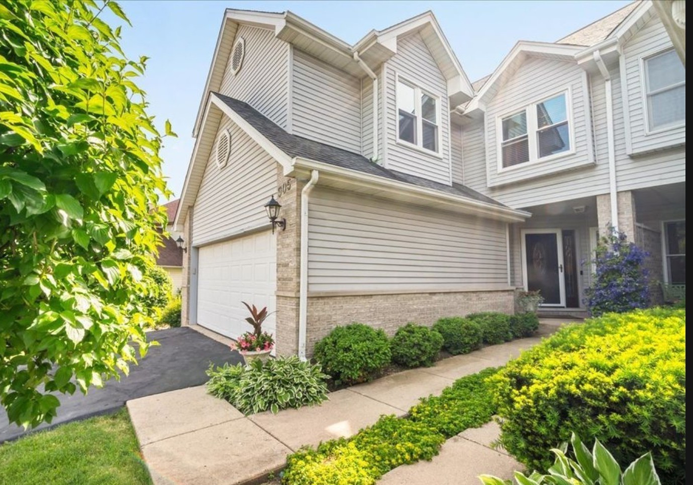 905 Thornwood Court