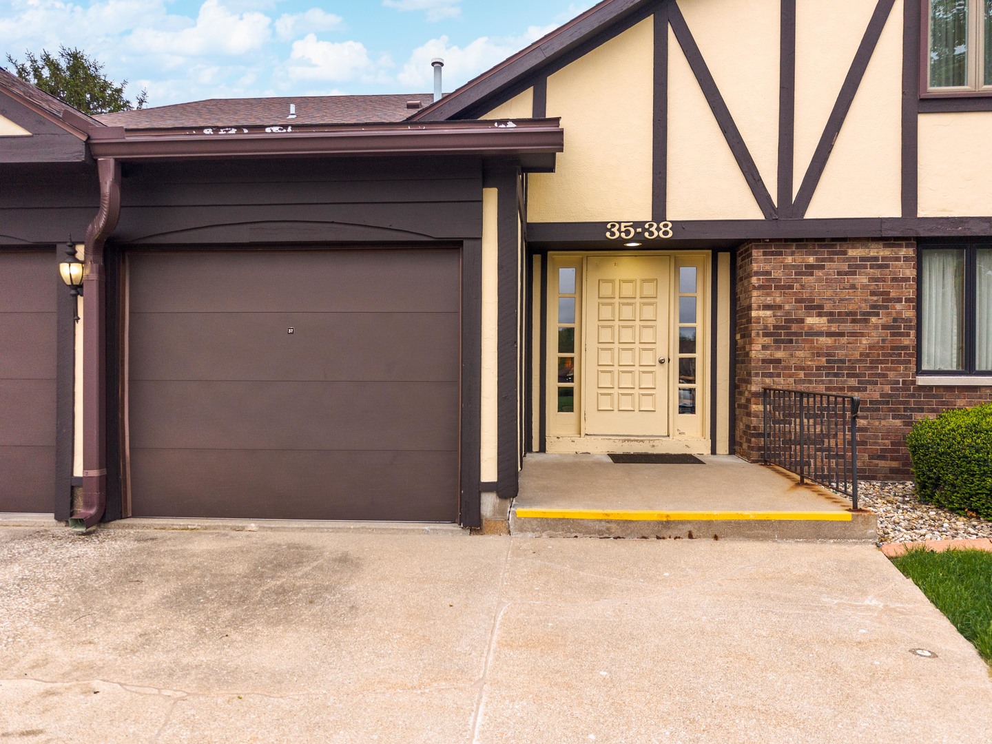 37 Crystal Court