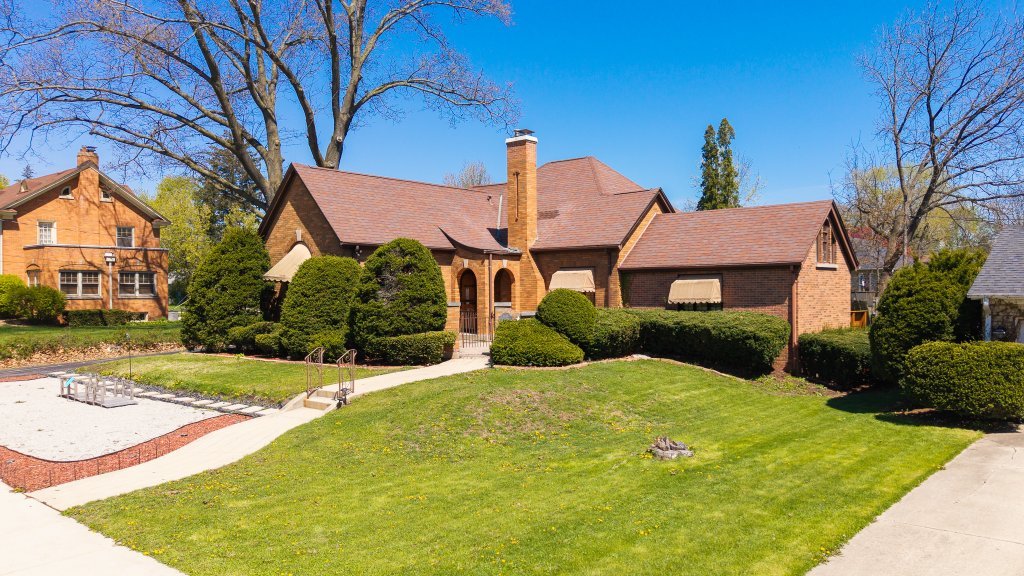 1125 Cedar Avenue