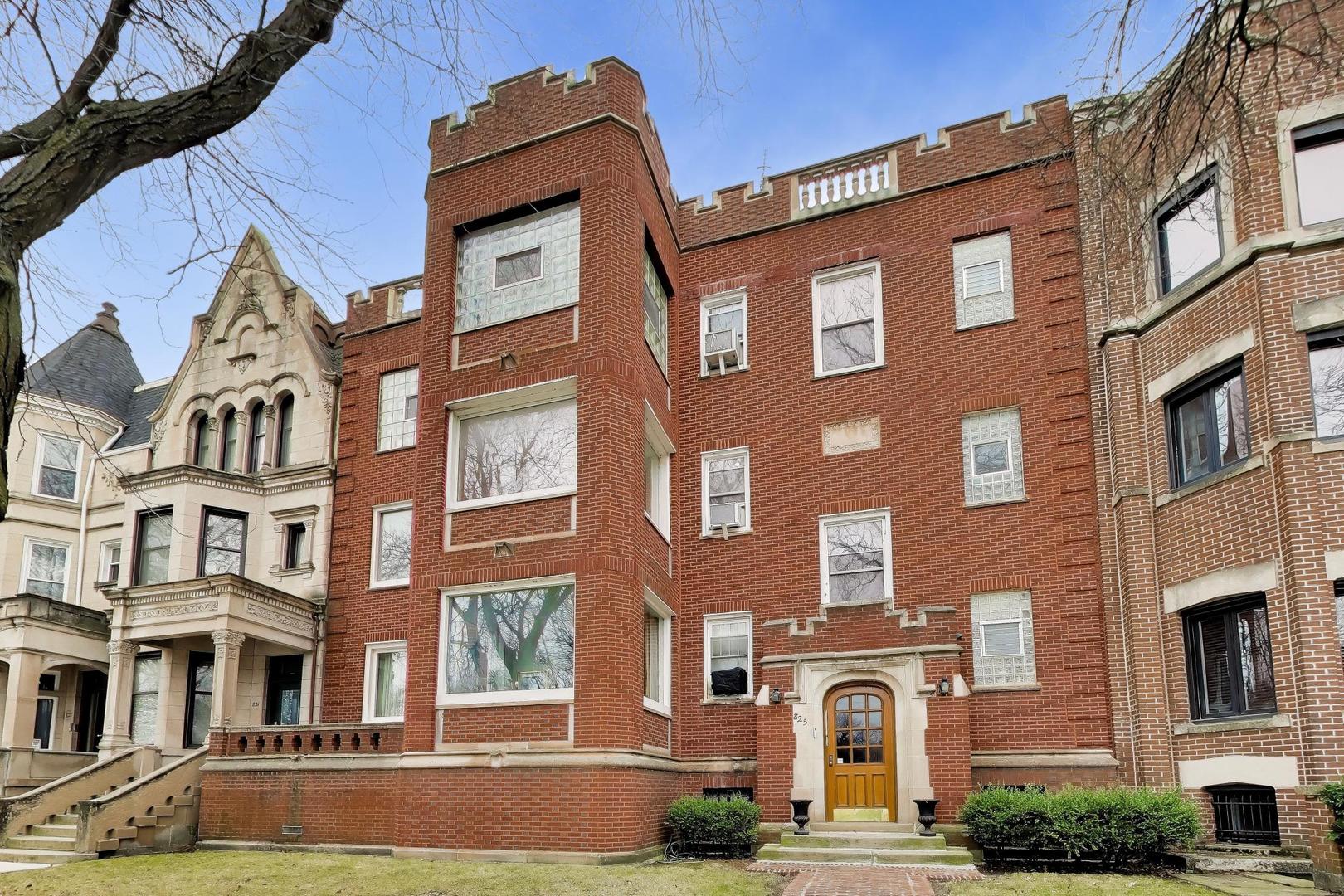 825 Drexel Square