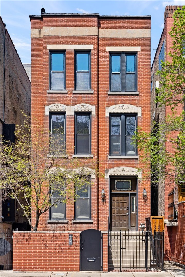 158 Burton Place