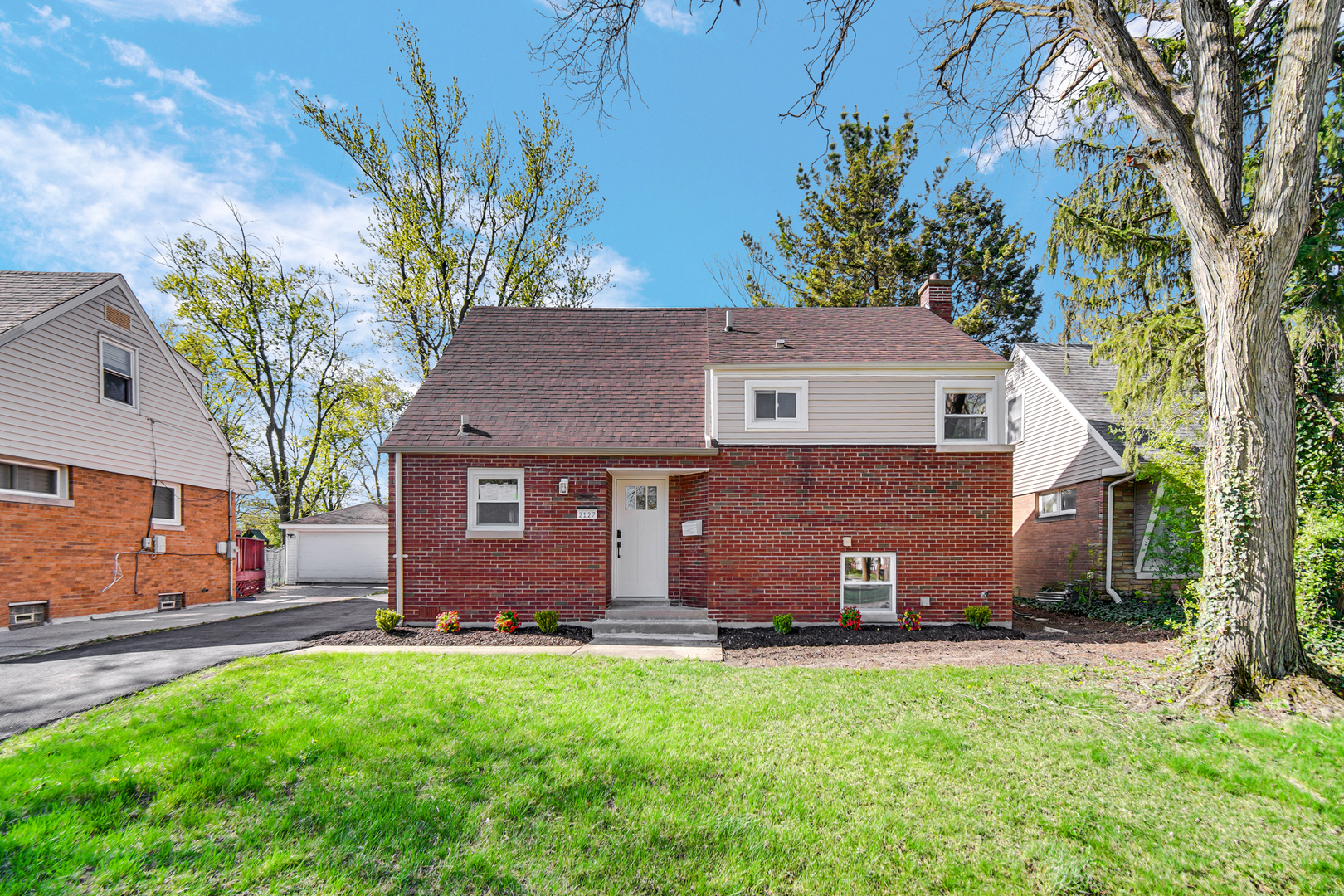 2127 Downey Road