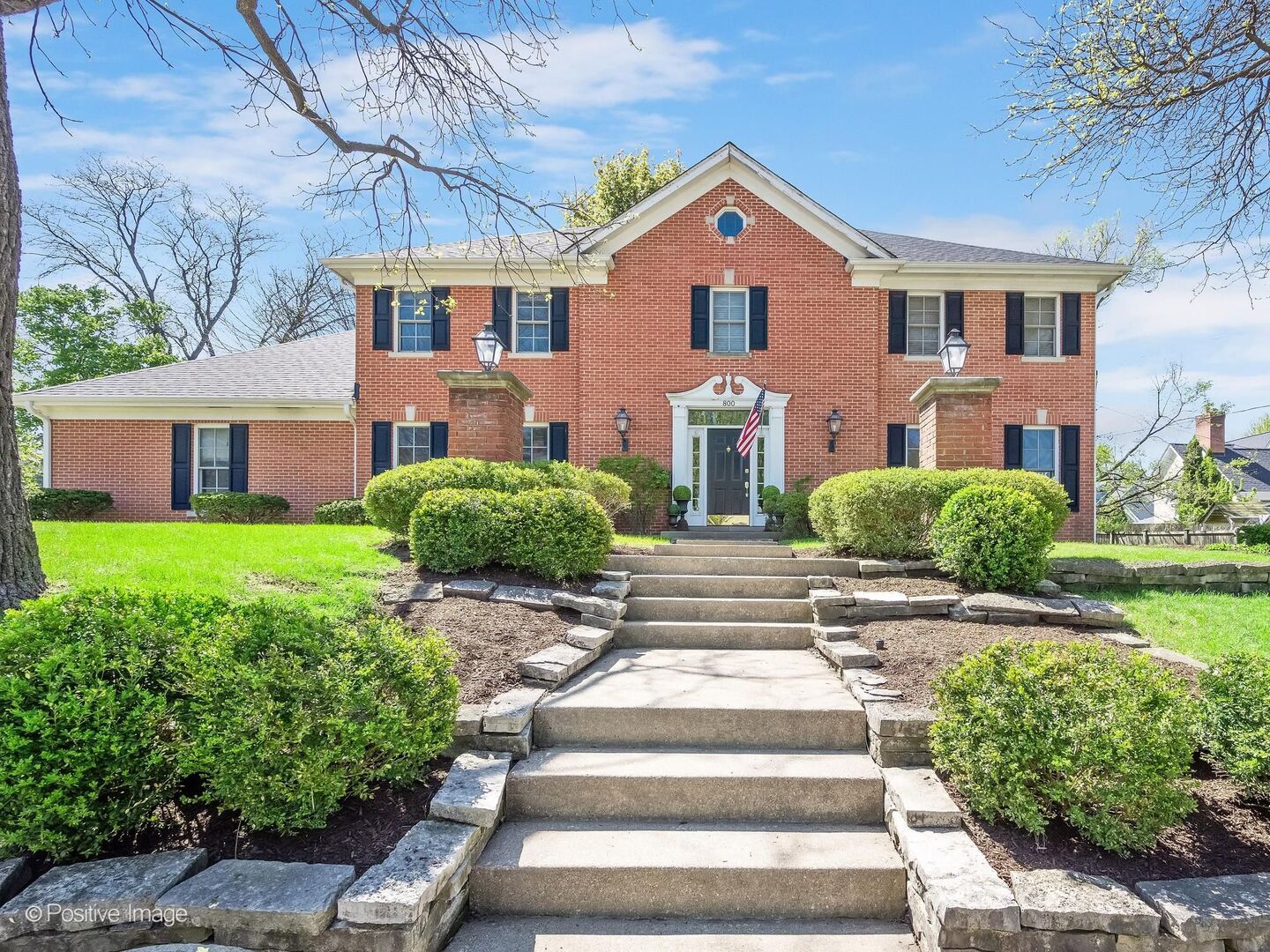 800 7th Street