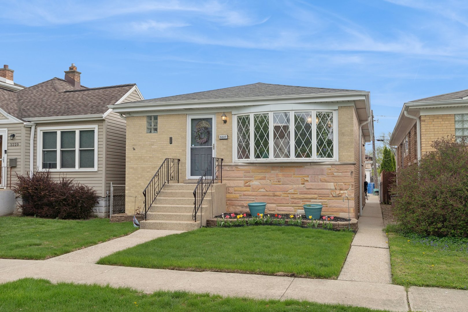 3227 Pioneer Avenue