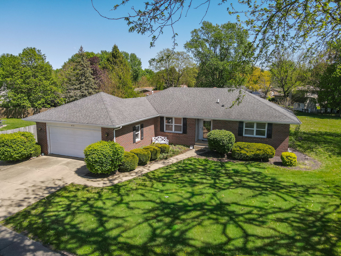 690 VICKSBURG Court
