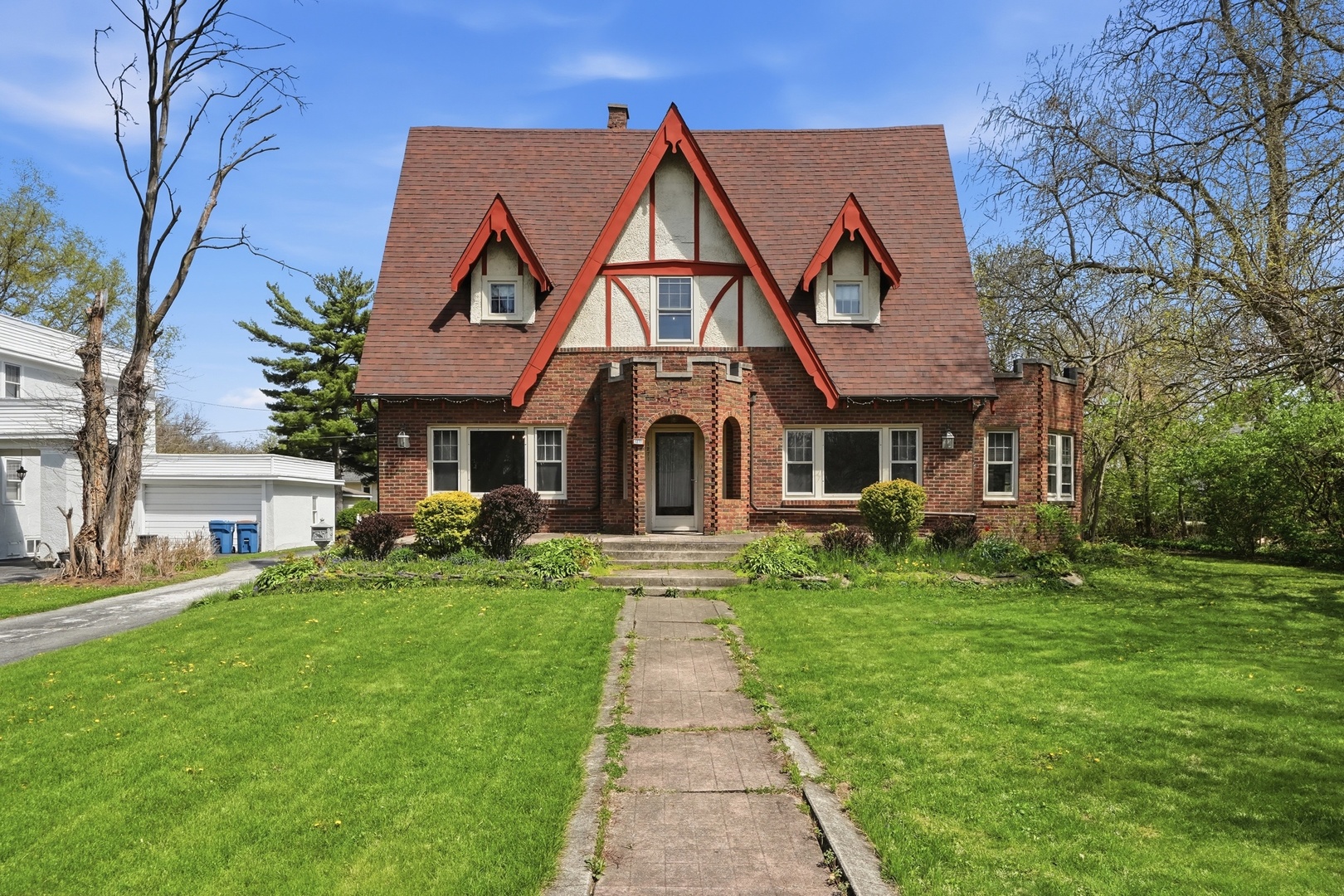 1271 Main Street