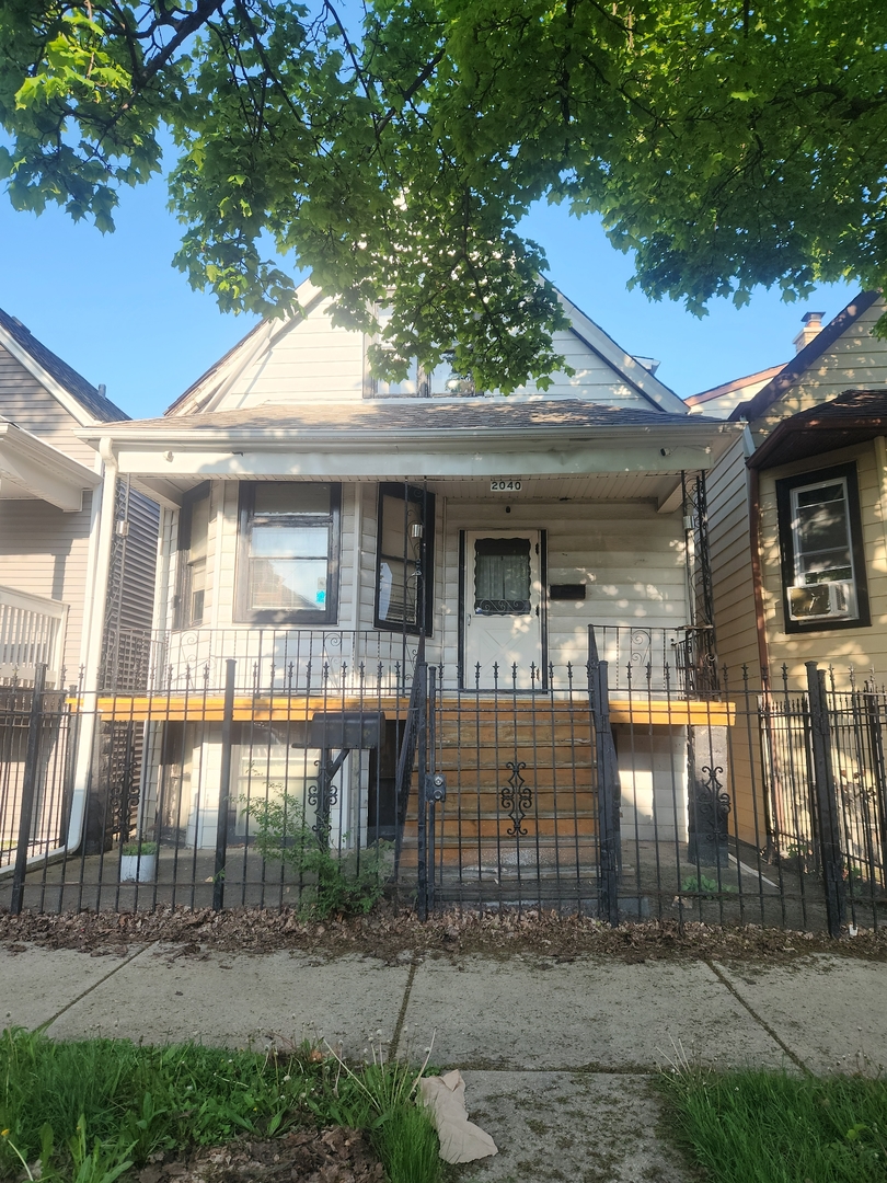 2040 Kildare Avenue
